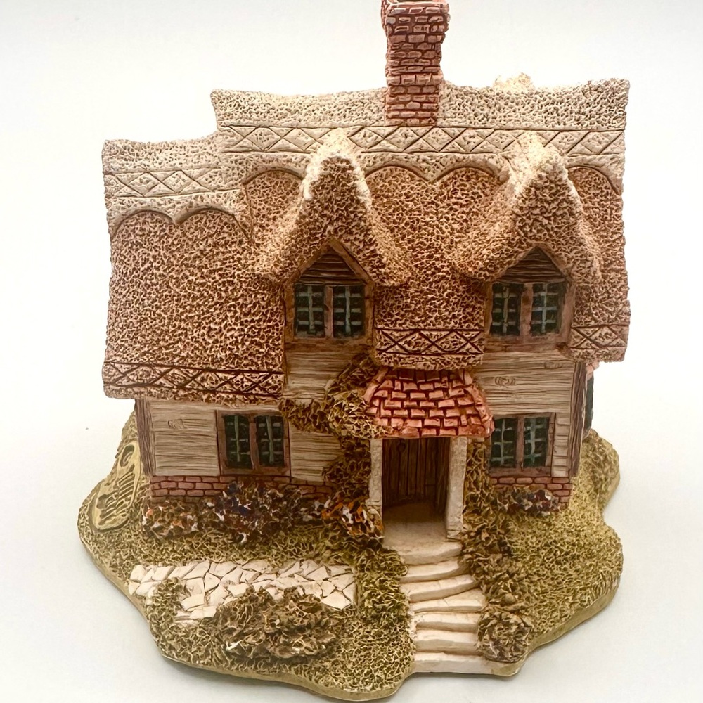 Charming English Cottage Collectable handmade in England in 1980’s - Picture 1 of 5